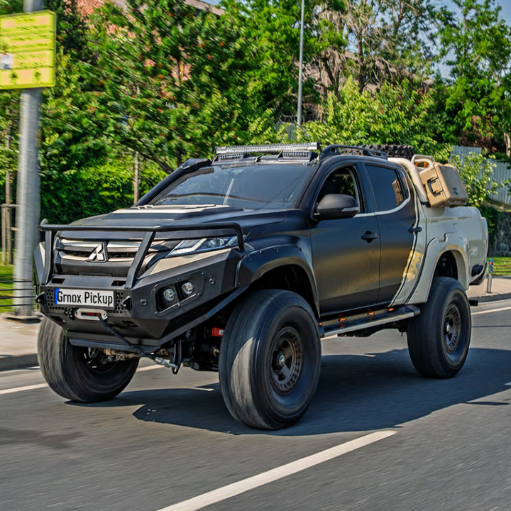 GRNOX Dual Beam Roof LED Light Cover for Mitsubishi L200 / Triton 2016+ – Matte Black Waterproof Roof Upgrade