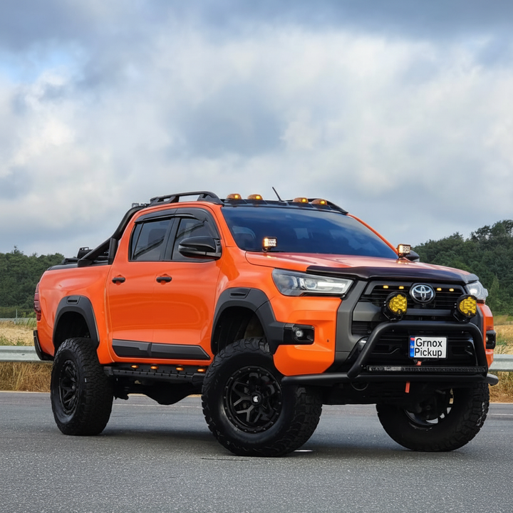 Toyota Hilux with GRNOX Amber Roof Marker LED Bar fitted
